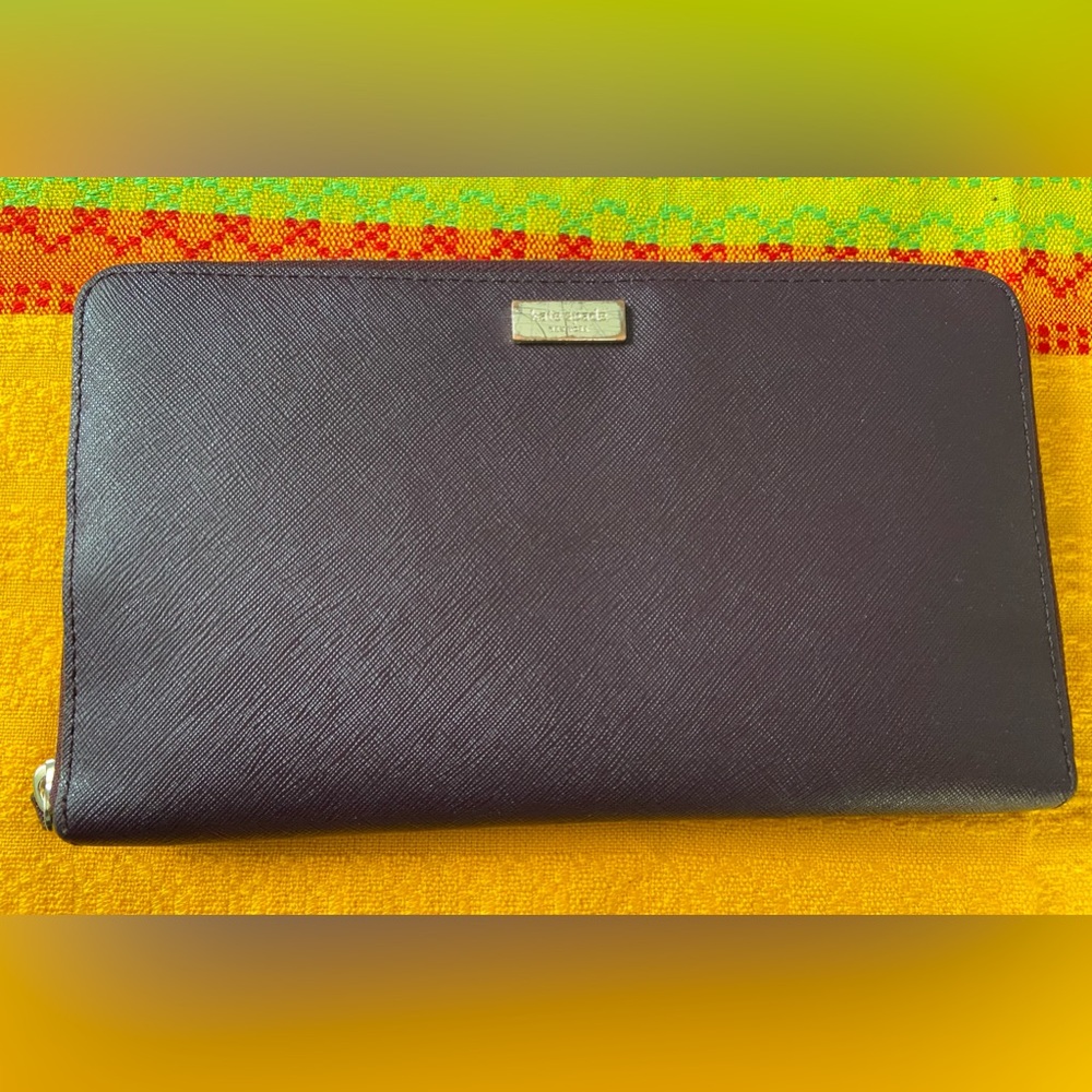 Kate Spade burgundy wallet